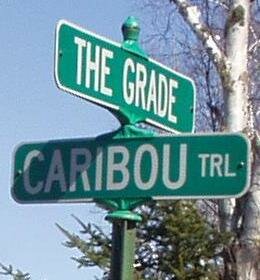 Same intersection, street sign on southeast corner.