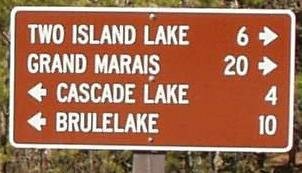 Same intersection, Distance sign.